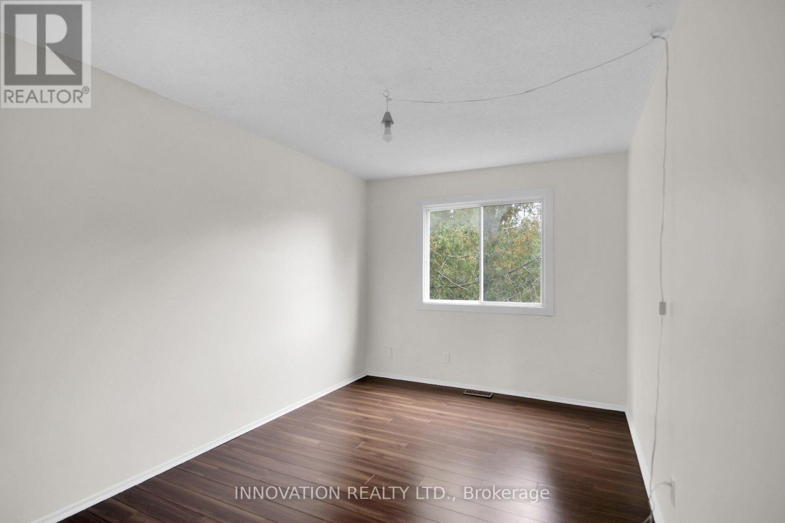 - - 26 Corley Private, Ottawa, Ontario  K1V 8T7 - Photo 7 - X12427856