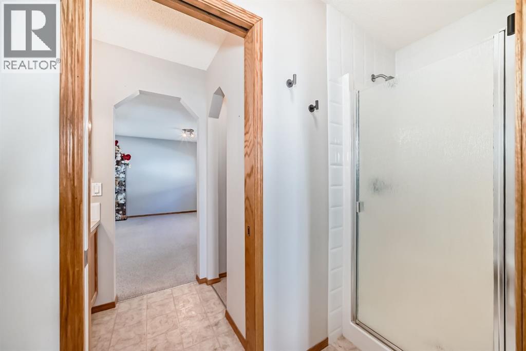 398 Chaparral Ridge Circle Se, Calgary, Alberta  T2X 3Y1 - Photo 24 - A2257329