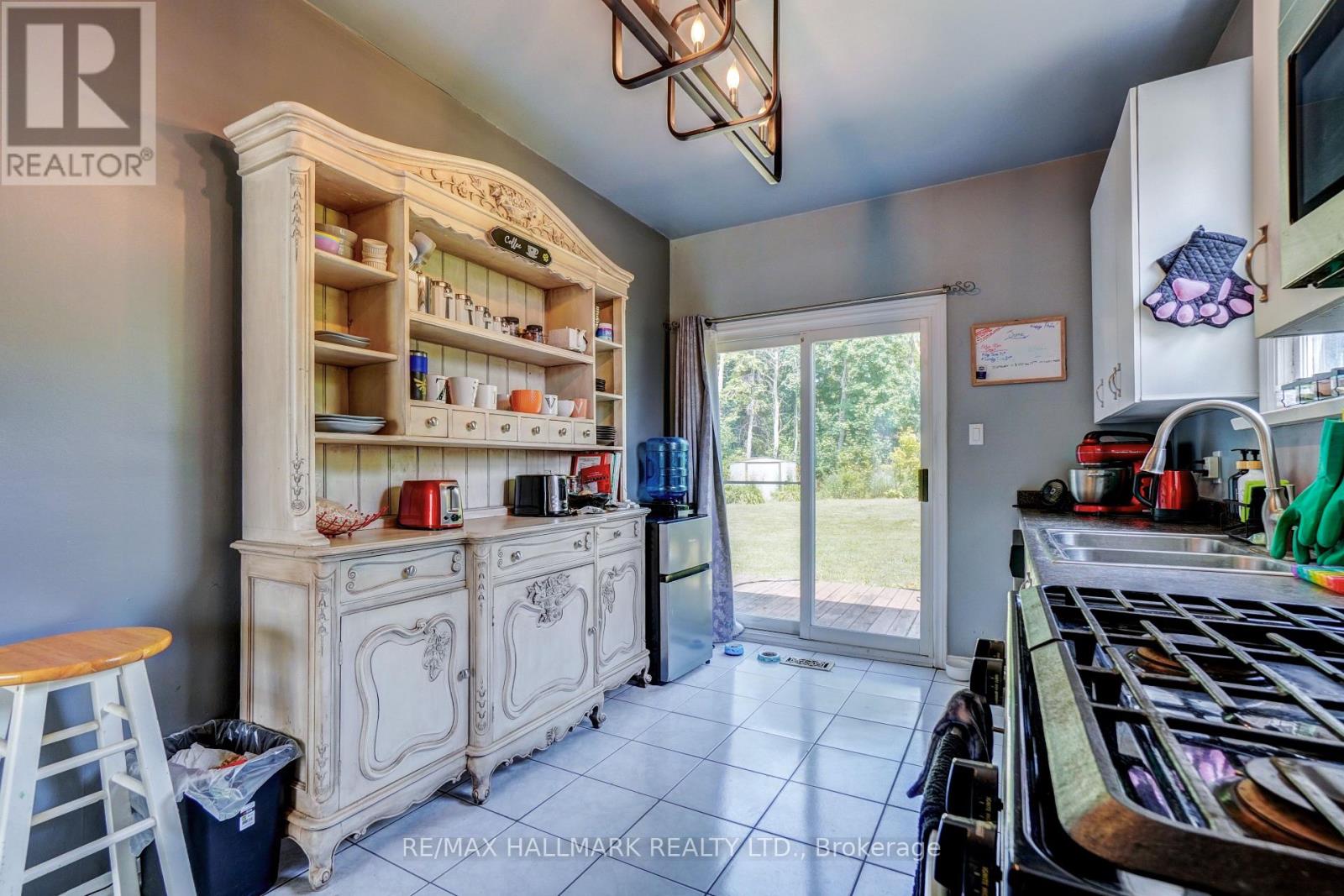 528 Big Bay Point Road, Barrie, Ontario  L4N 3Z5 - Photo 11 - S12427865