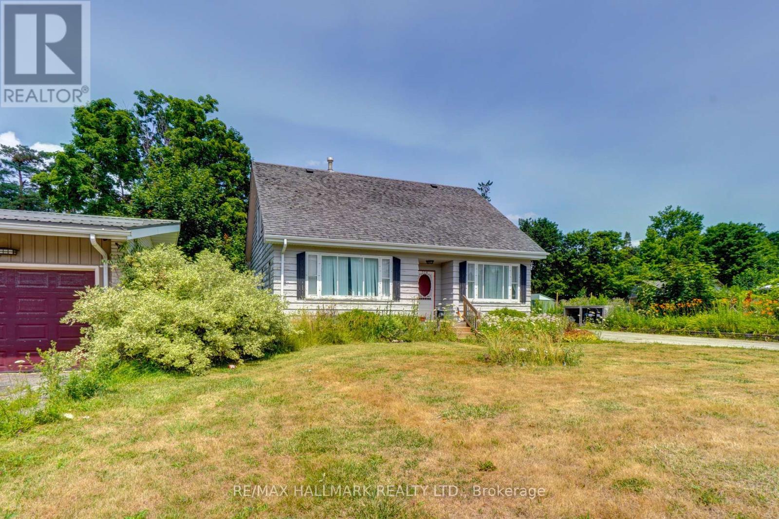 528 Big Bay Point Road, Barrie, Ontario  L4N 3Z5 - Photo 2 - S12427865