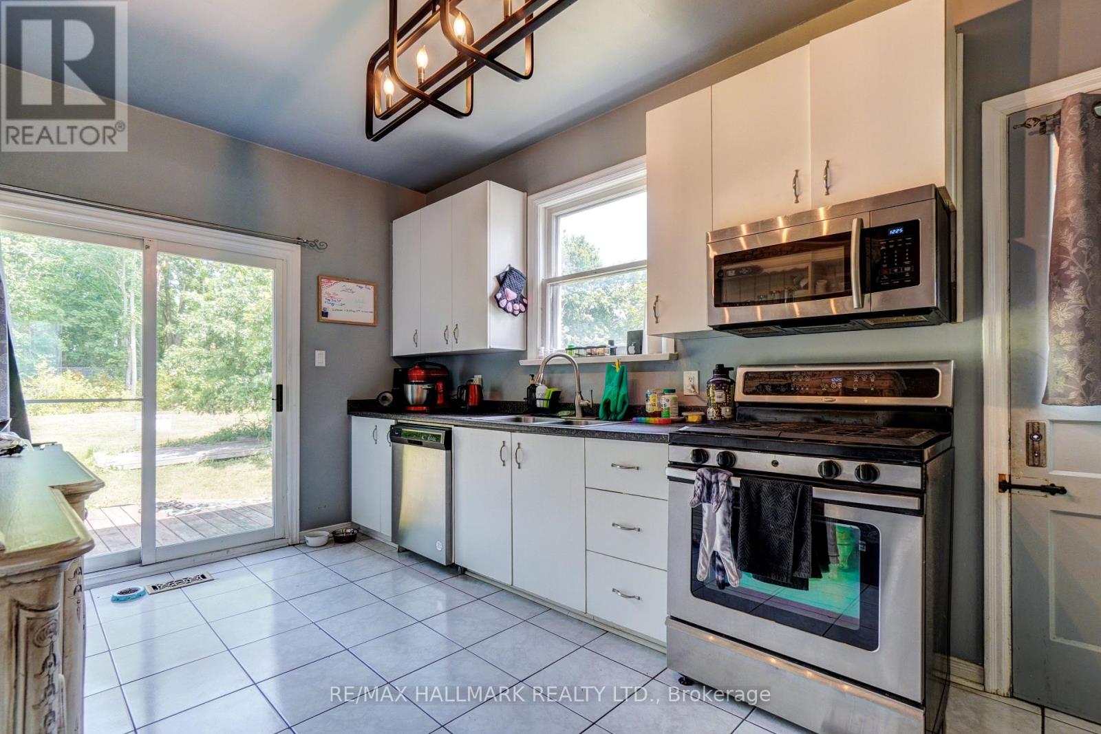 528 Big Bay Point Road, Barrie, Ontario  L4N 3Z5 - Photo 34 - S12427865