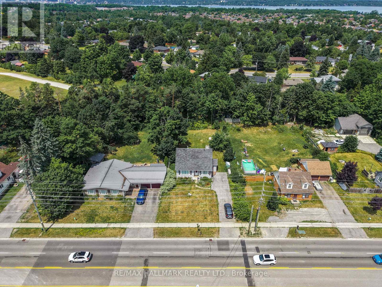 528 Big Bay Point Road, Barrie, Ontario  L4N 3Z5 - Photo 43 - S12427865