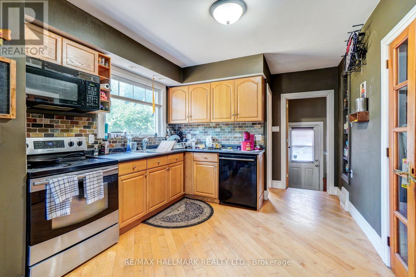 534 Big Bay Point Road, Barrie, Ontario  L4N 3Z5 - Photo 8 - S12427867