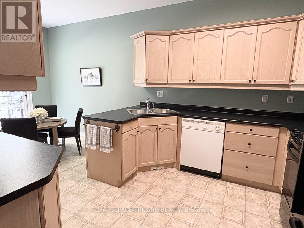 7 - 10 Cadeau Terrace, London South, Ontario  N6K 4X5 - Photo 19 - X12427893
