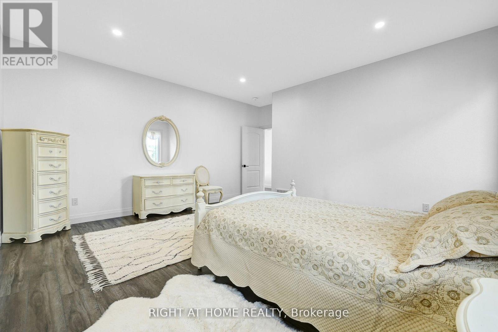 18 August Crescent, Norwich, Ontario  N0J 1R0 - Photo 18 - X12427864