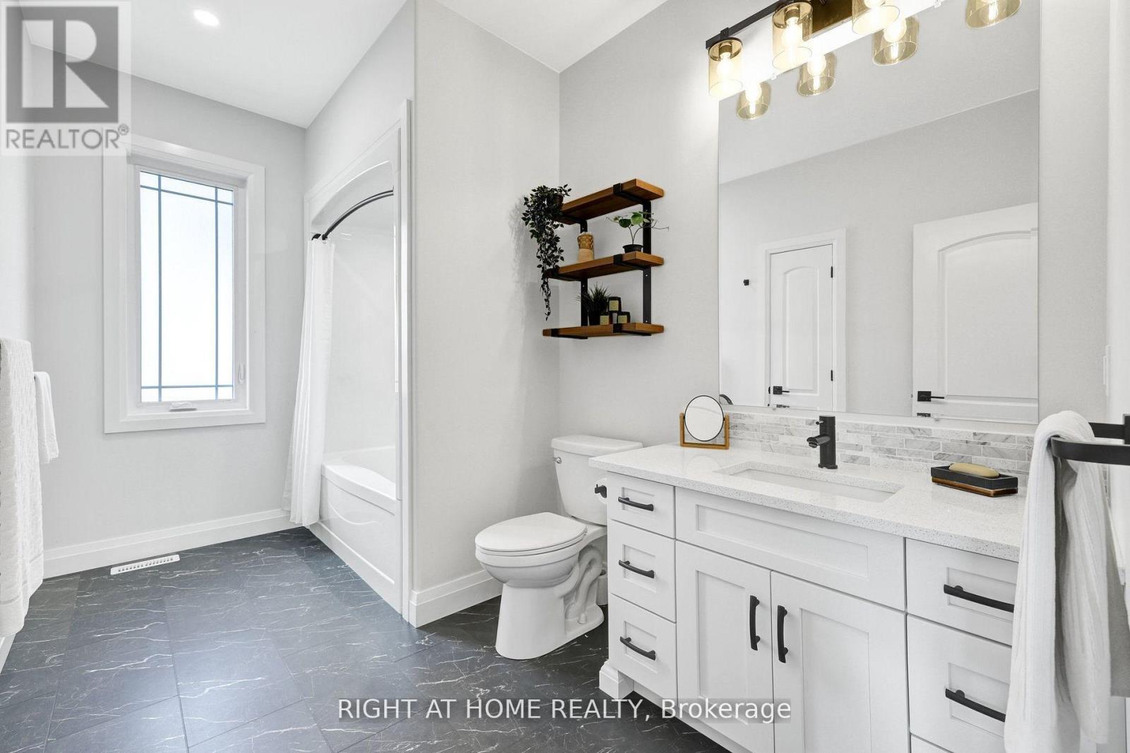 18 August Crescent, Norwich, Ontario  N0J 1R0 - Photo 23 - X12427864