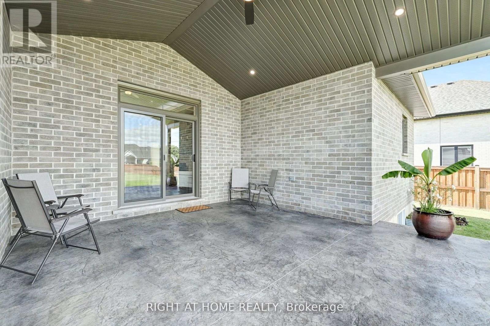 18 August Crescent, Norwich, Ontario  N0J 1R0 - Photo 28 - X12427864