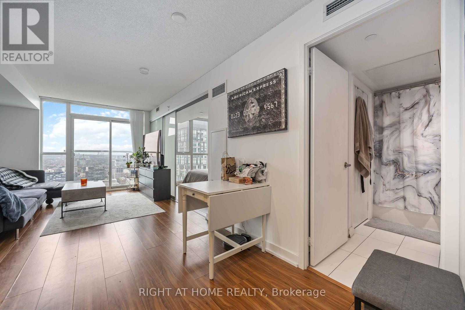 4109 - 85 Queens Wharf Road, Toronto, Ontario  M5V 0J9 - Photo 21 - C12427877