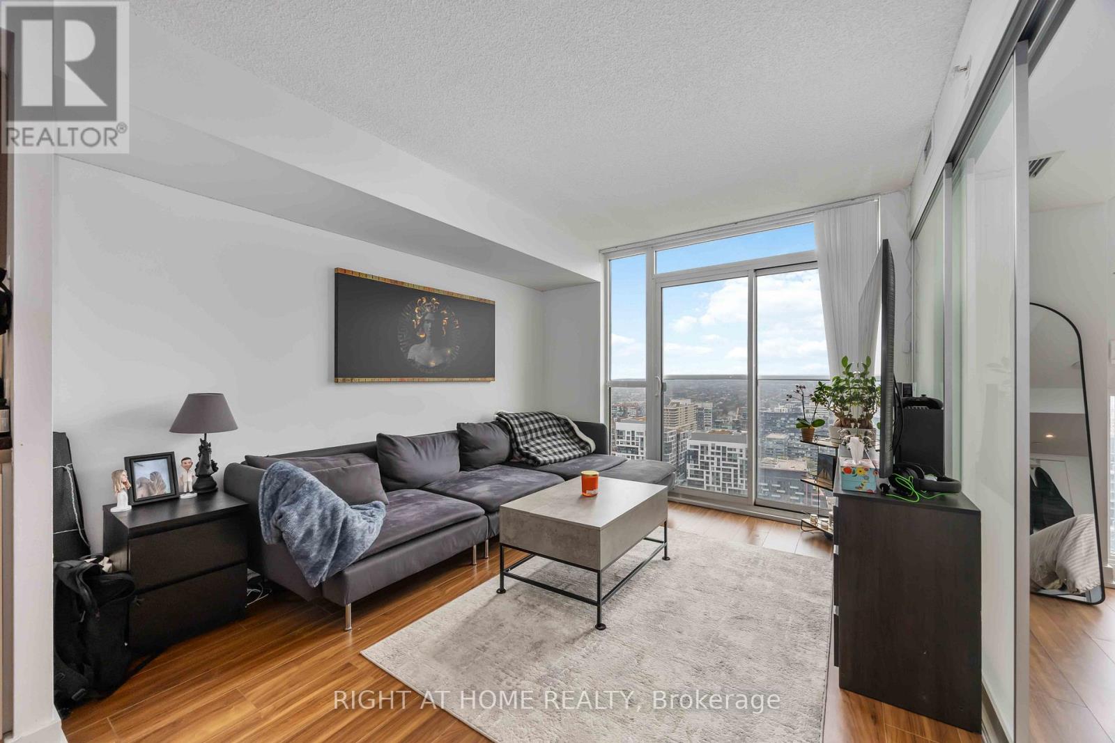 4109 - 85 Queens Wharf Road, Toronto, Ontario  M5V 0J9 - Photo 26 - C12427877