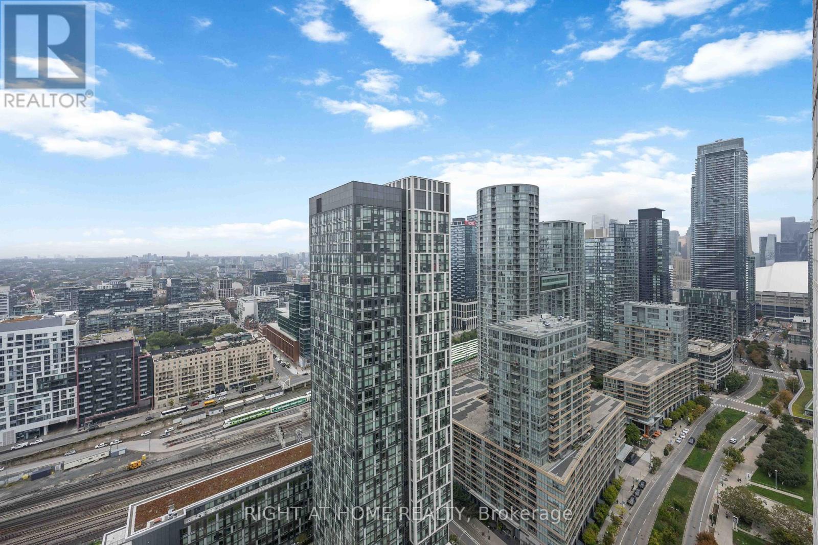 4109 - 85 Queens Wharf Road, Toronto, Ontario  M5V 0J9 - Photo 44 - C12427877