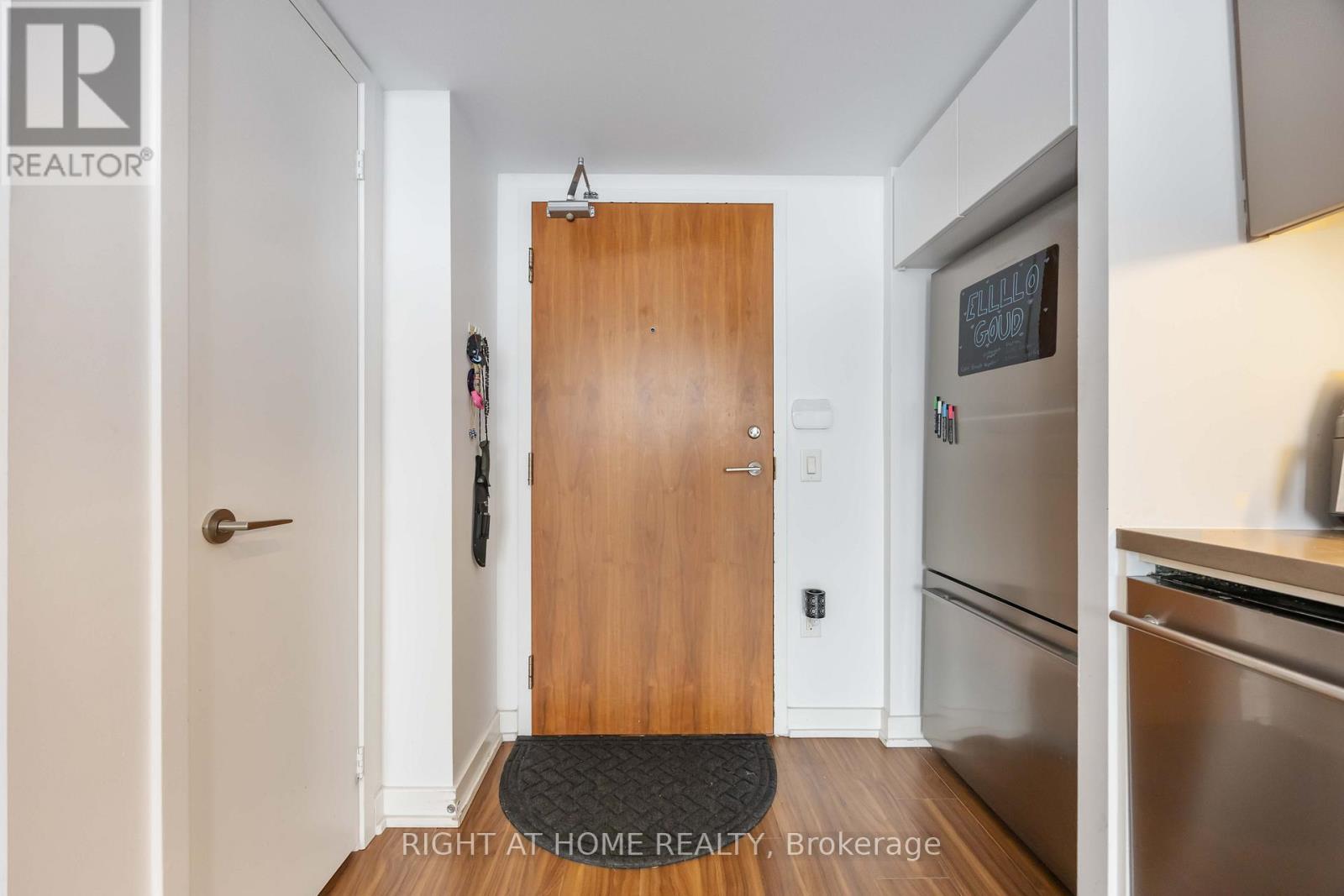 4109 - 85 Queens Wharf Road, Toronto, Ontario  M5V 0J9 - Photo 8 - C12427877