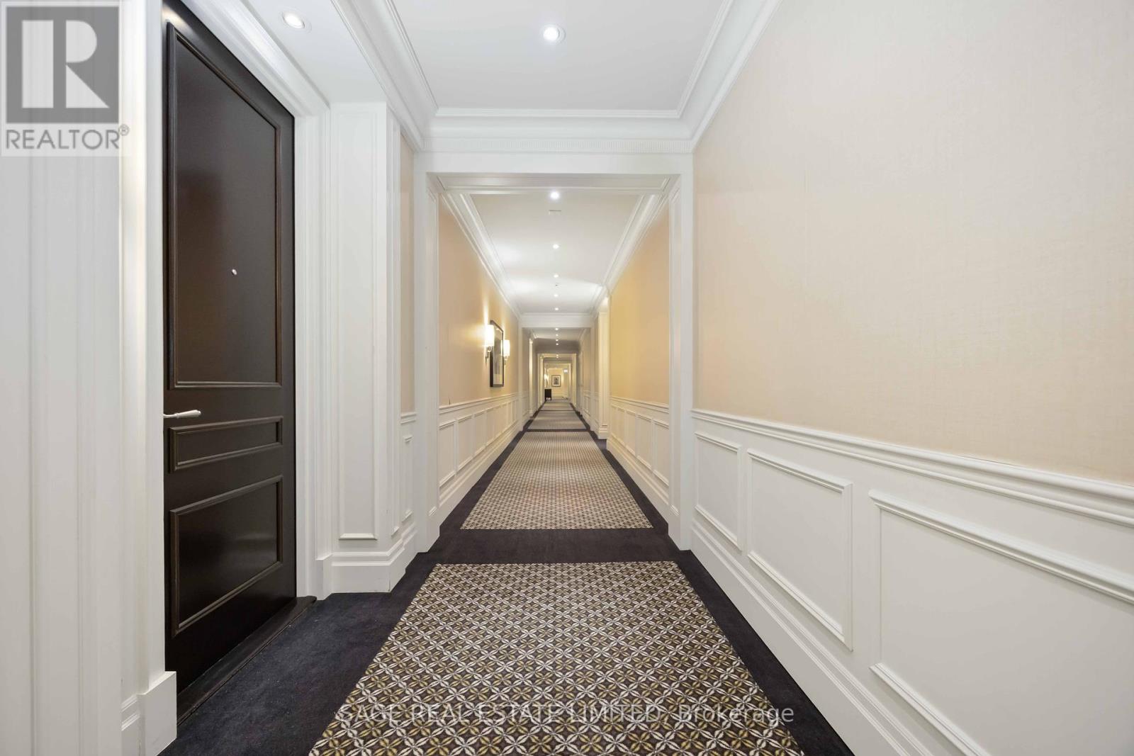 212 - 20 Burkebrook Place, Toronto, Ontario  M4G 0A1 - Photo 6 - C12427878