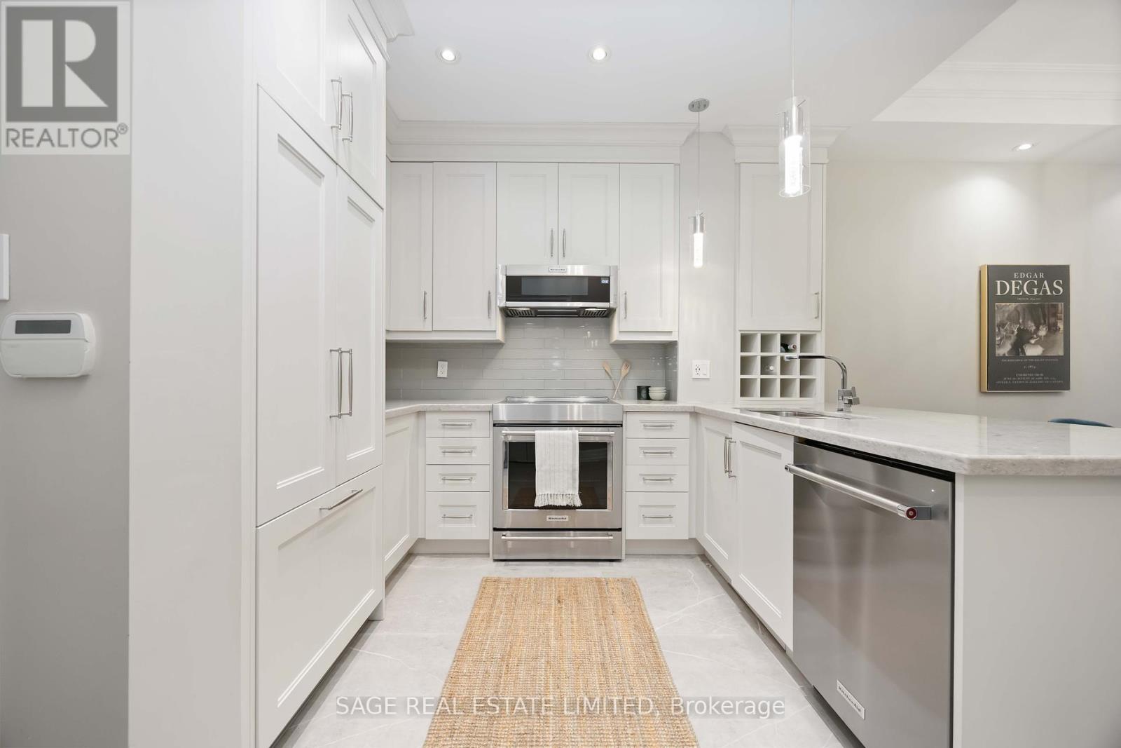 212 - 20 Burkebrook Place, Toronto, Ontario  M4G 0A1 - Photo 7 - C12427878