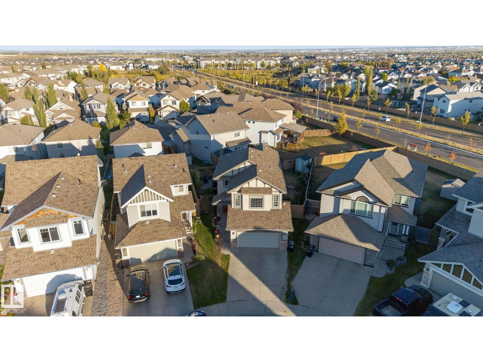 16713 58a St Nw, Edmonton, Alberta  T5Y 0K7 - Photo 3 - E4459589