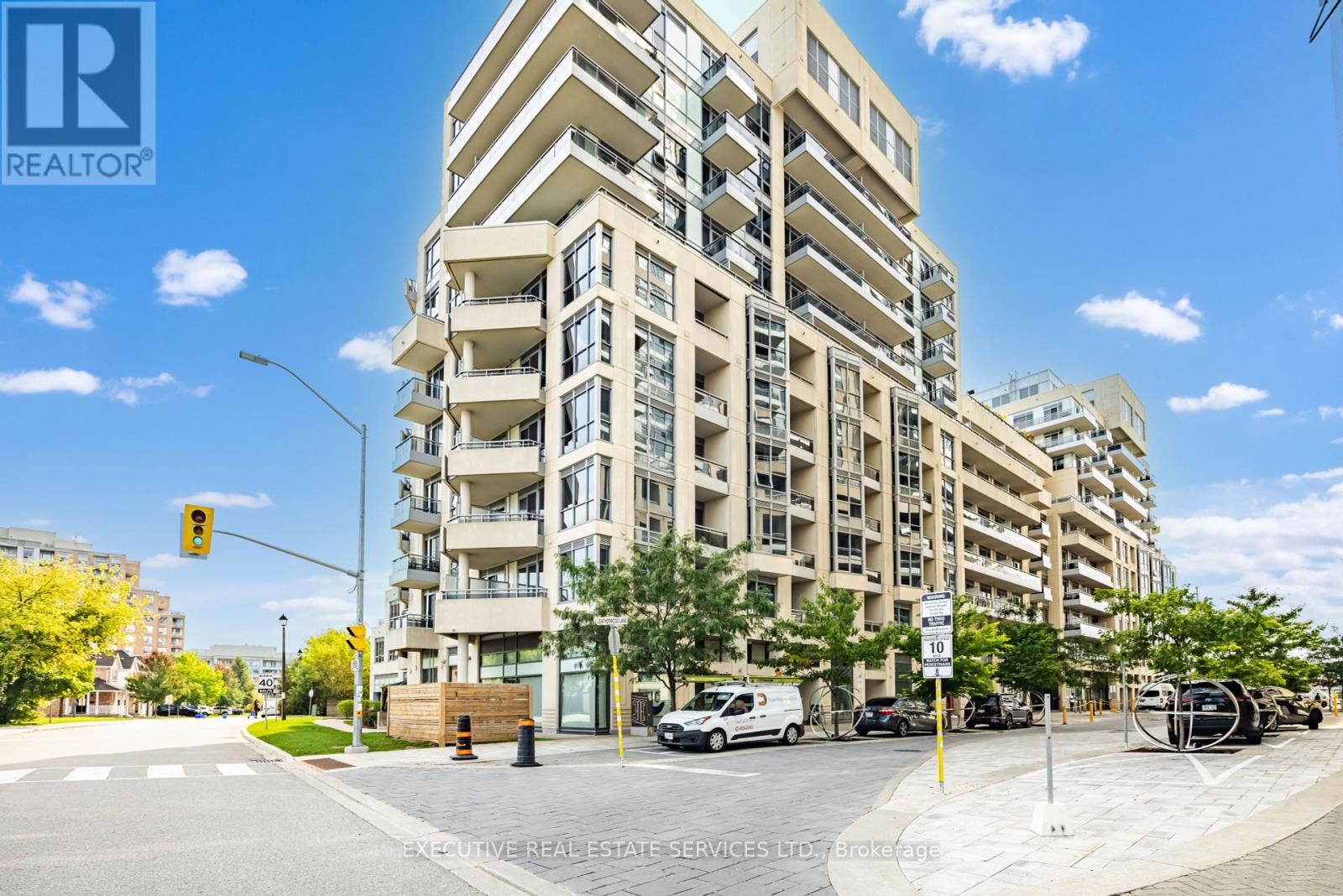 #608 - 9191 Yonge Street Sw, Richmond Hill, Ontario  L4C 1E2 - Photo 3 - N12427876