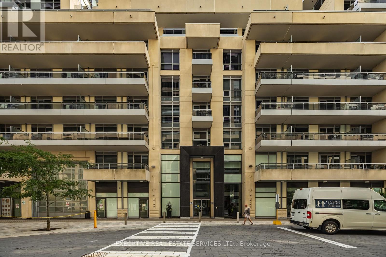 #608 - 9191 Yonge Street Sw, Richmond Hill, Ontario  L4C 1E2 - Photo 6 - N12427876