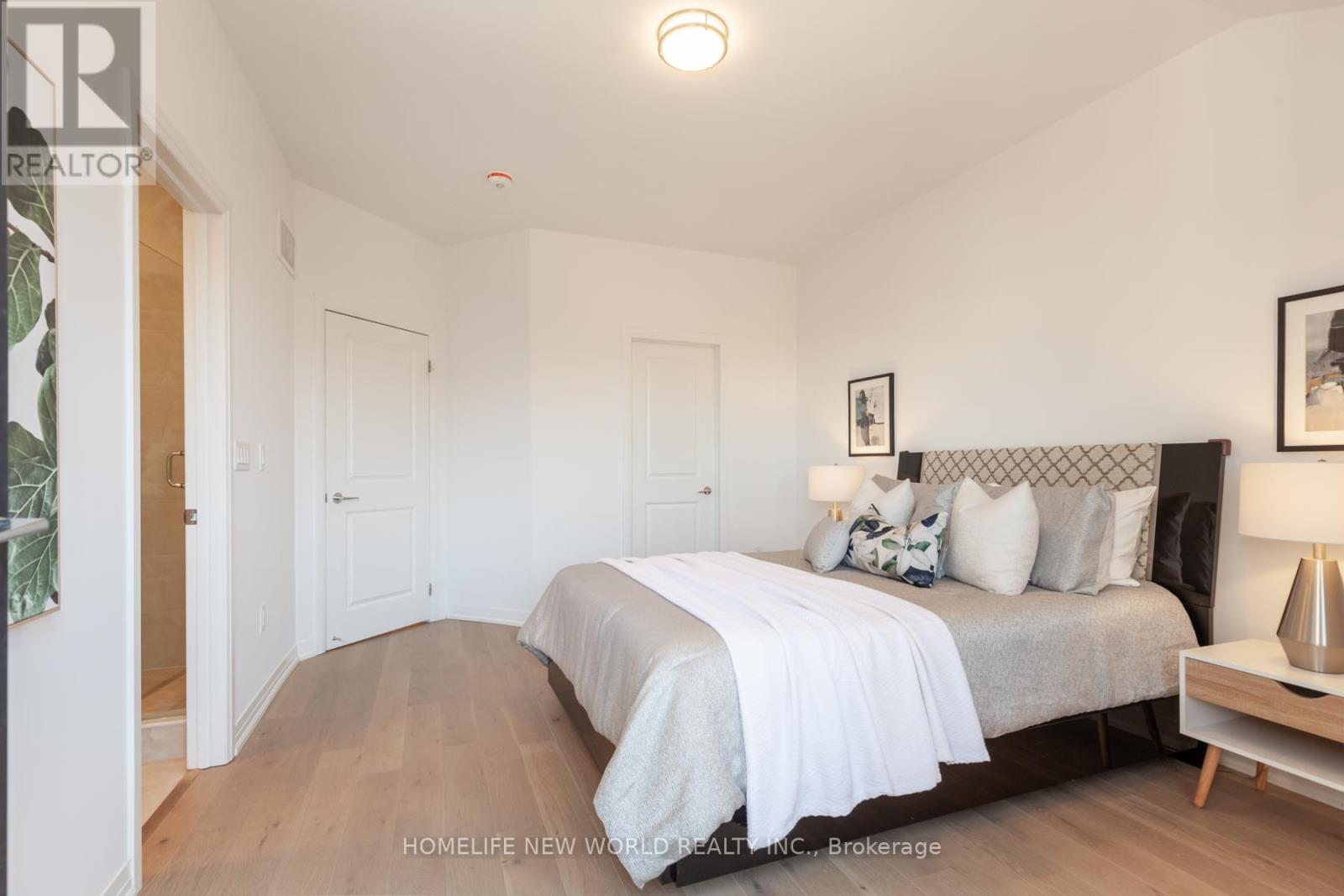 9102 Woodbine Avenue, Markham, Ontario  L3R 0J8 - Photo 25 - N12427890