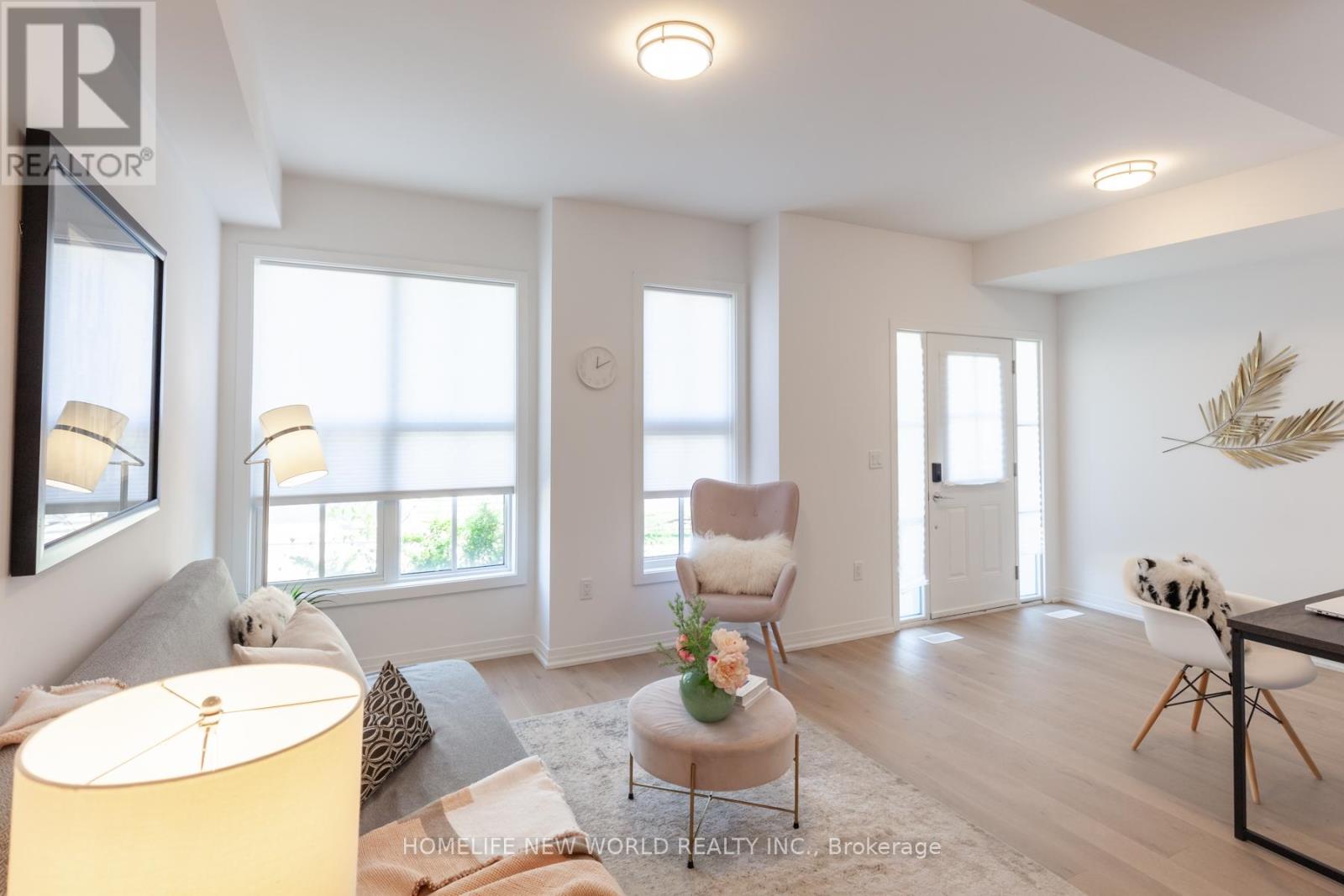 9102 Woodbine Avenue, Markham, Ontario  L3R 0J8 - Photo 5 - N12427890
