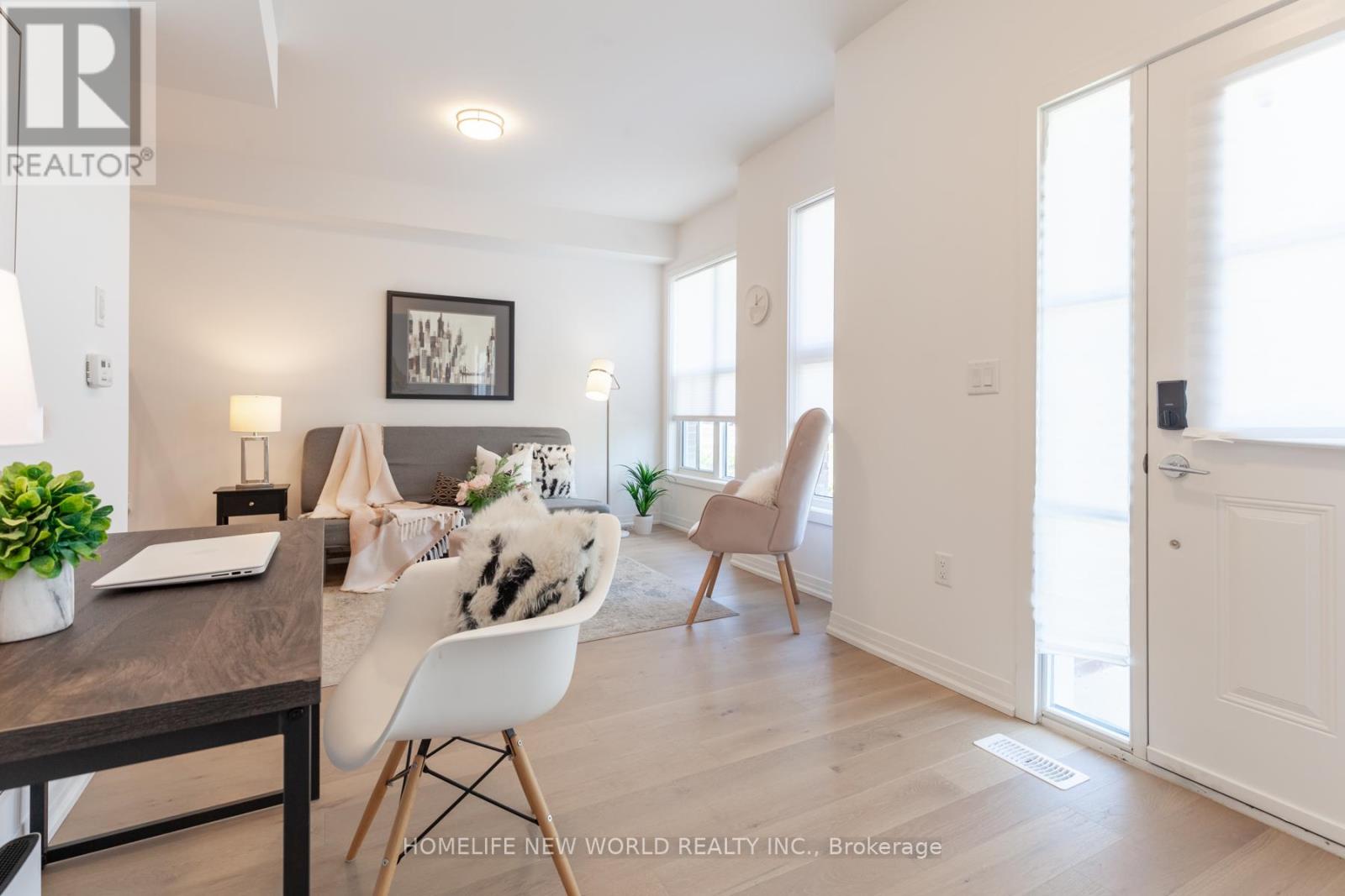 9102 Woodbine Avenue, Markham, Ontario  L3R 0J8 - Photo 7 - N12427890