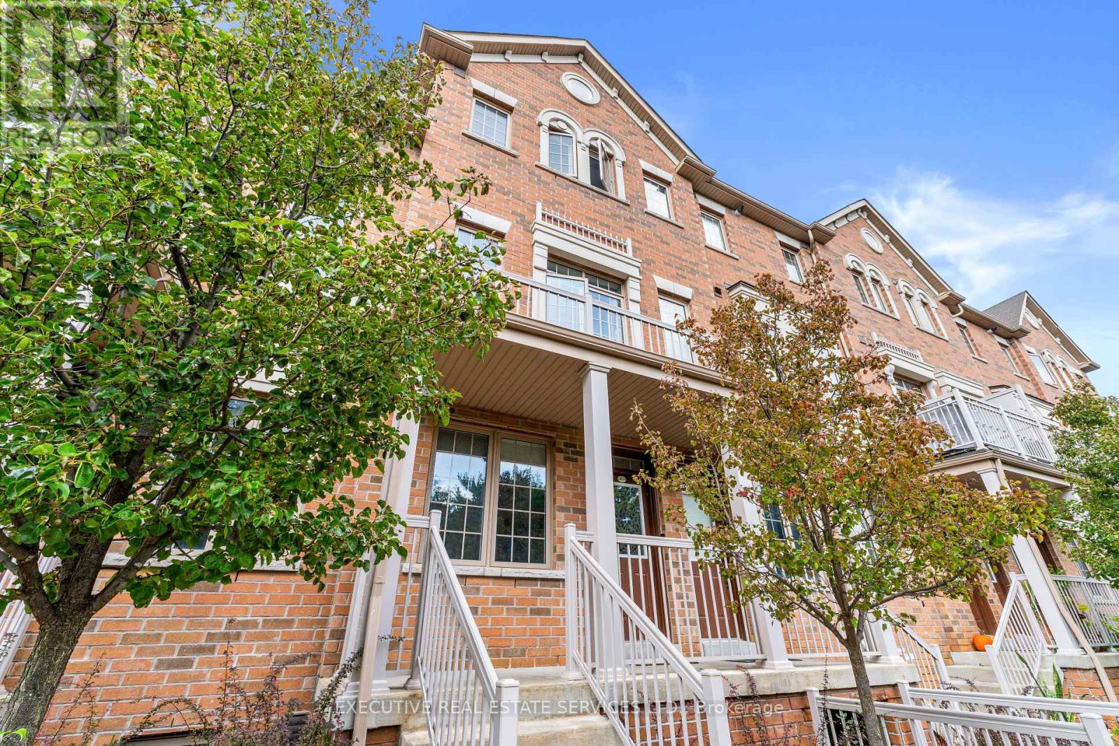 79 - 180 Howden Boulevard, Brampton, Ontario  L6S 0E6 - Photo 1 - W12427880