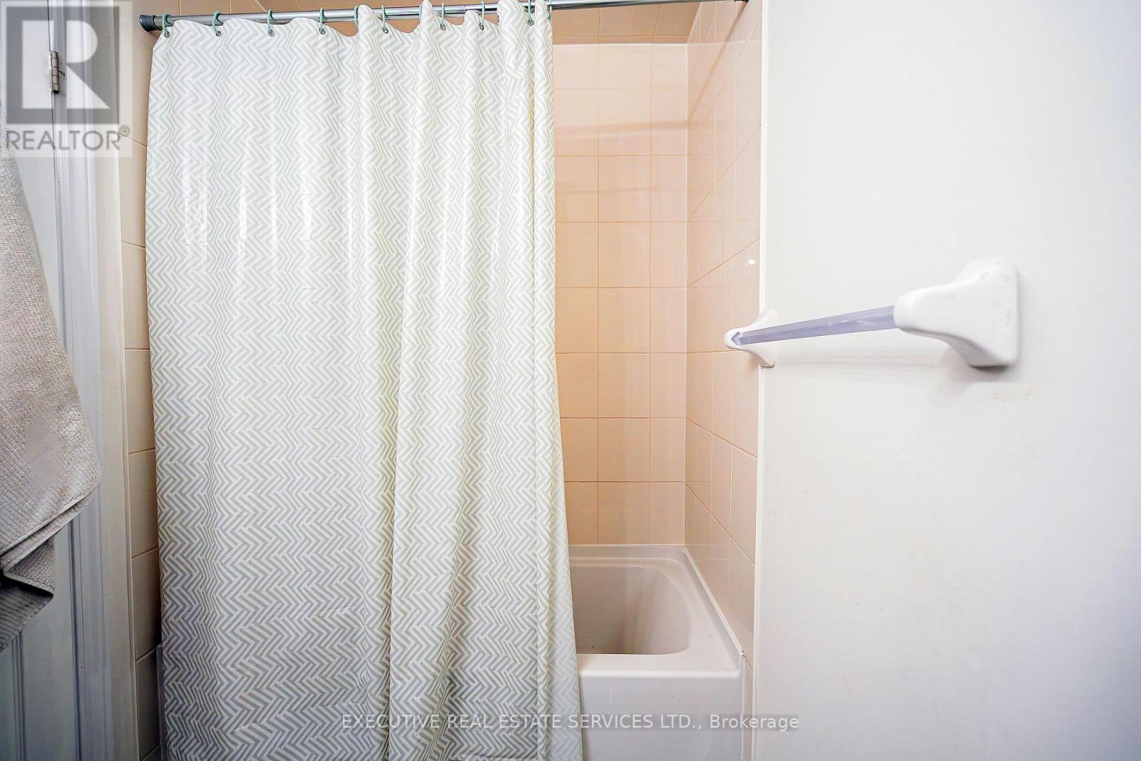 6 Abercove Close, Brampton, Ontario  L6Y 6E6 - Photo 30 - W12427883