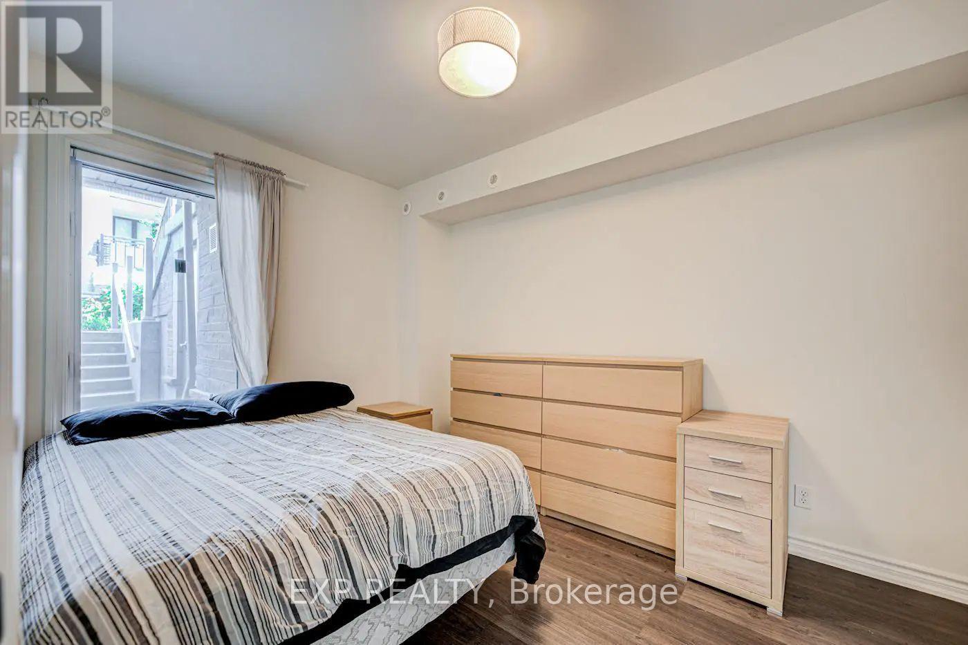 11 - 140 Long Branch Avenue, Toronto, Ontario  M8W 0A9 - Photo 17 - W12427892