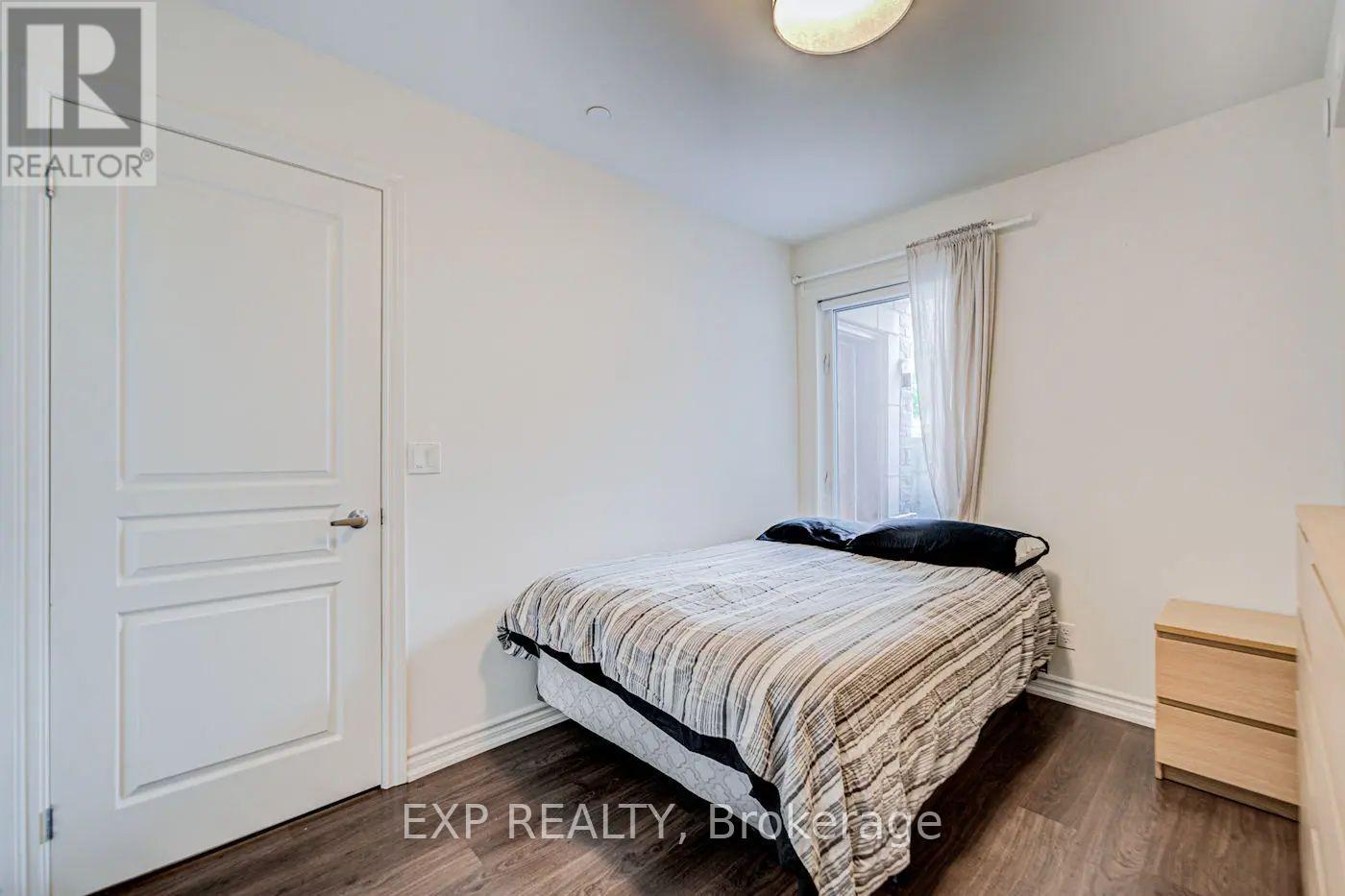 11 - 140 Long Branch Avenue, Toronto, Ontario  M8W 0A9 - Photo 18 - W12427892