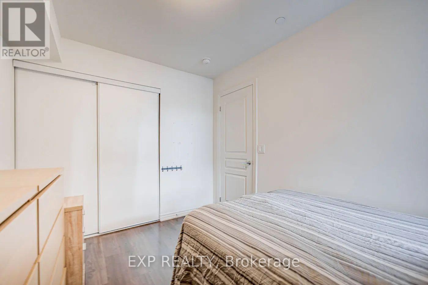 11 - 140 Long Branch Avenue, Toronto, Ontario  M8W 0A9 - Photo 19 - W12427892