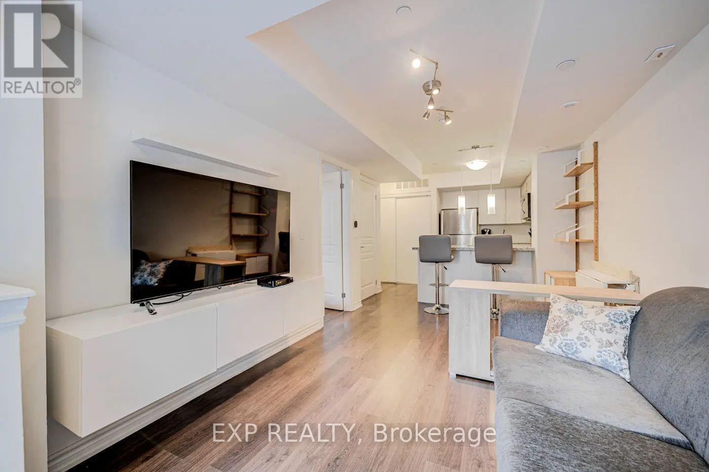 11 - 140 Long Branch Avenue, Toronto, Ontario  M8W 0A9 - Photo 8 - W12427892