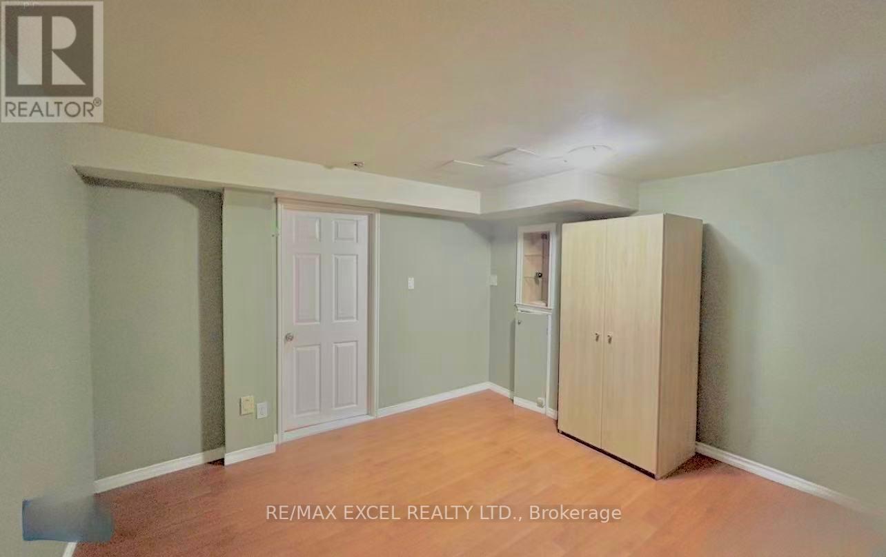 3225 Coldstream Road, Mississauga, Ontario  L5L 5J1 - Photo 7 - W12427895