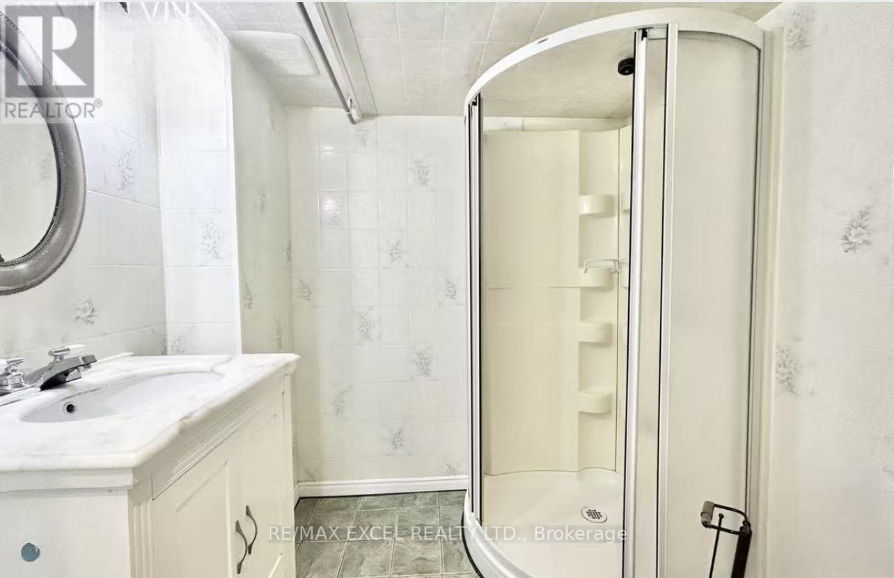 3225 Coldstream Road, Mississauga, Ontario  L5L 5J1 - Photo 8 - W12427895