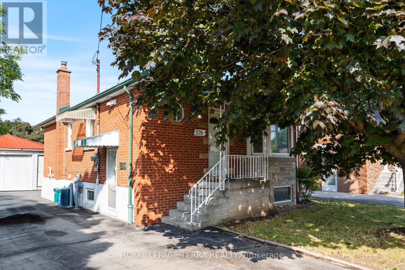 278 East 34th Street, Hamilton, Ontario  L8V 3W9 - Photo 1 - X12427872