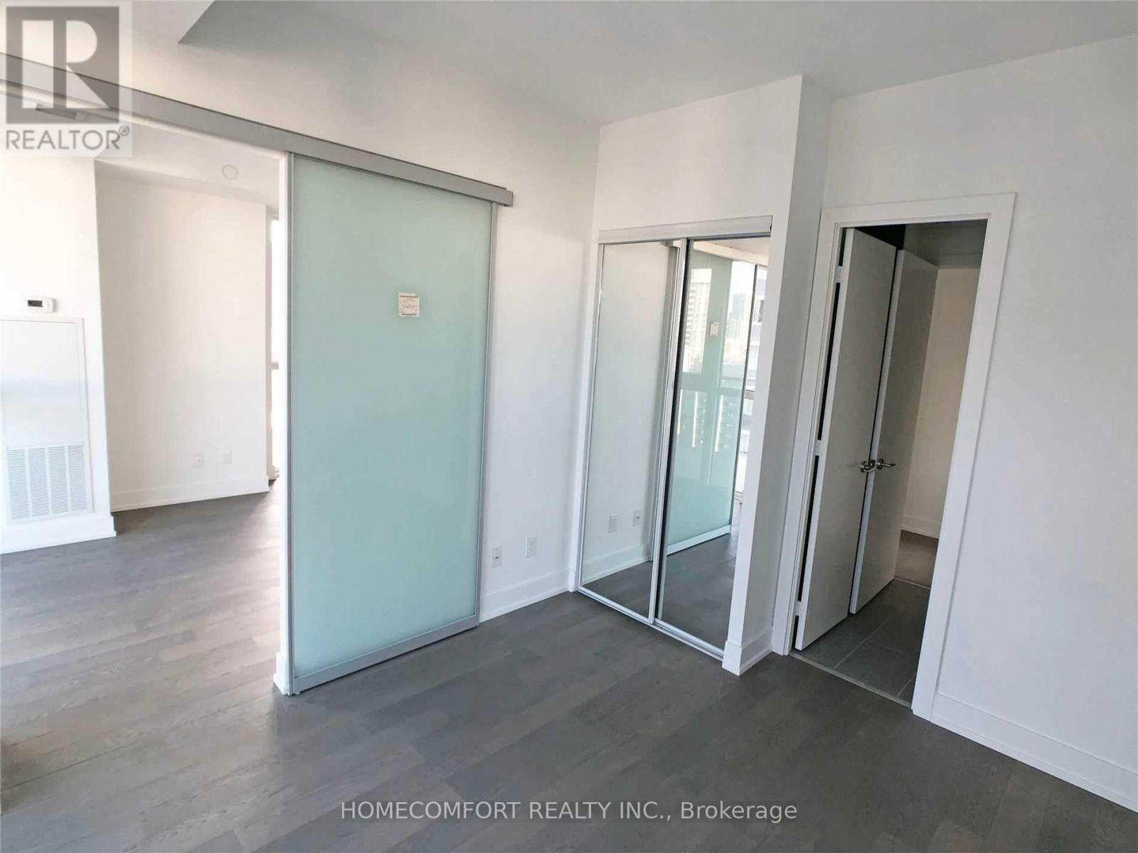 3310 - 7 Grenville Street, Toronto, Ontario  M4Y 0E9 - Photo 10 - C12427907
