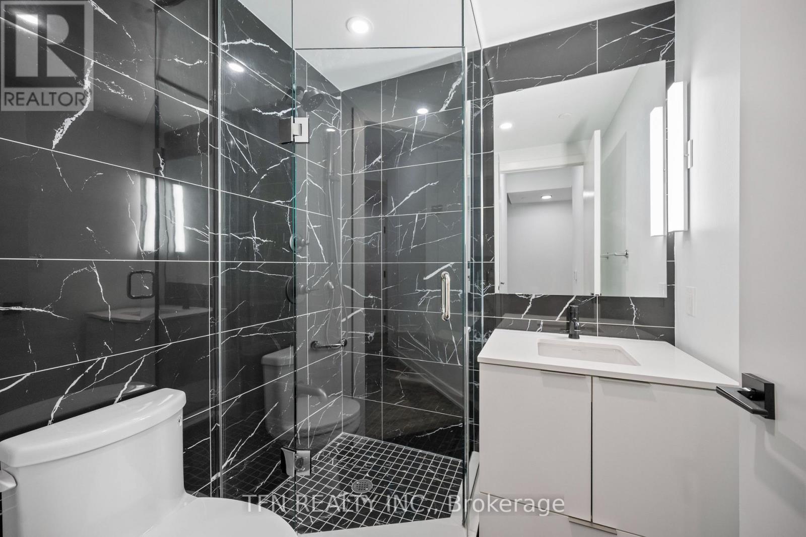 302 - 327 King Street W, Toronto, Ontario  M5V 0W7 - Photo 12 - C12427910