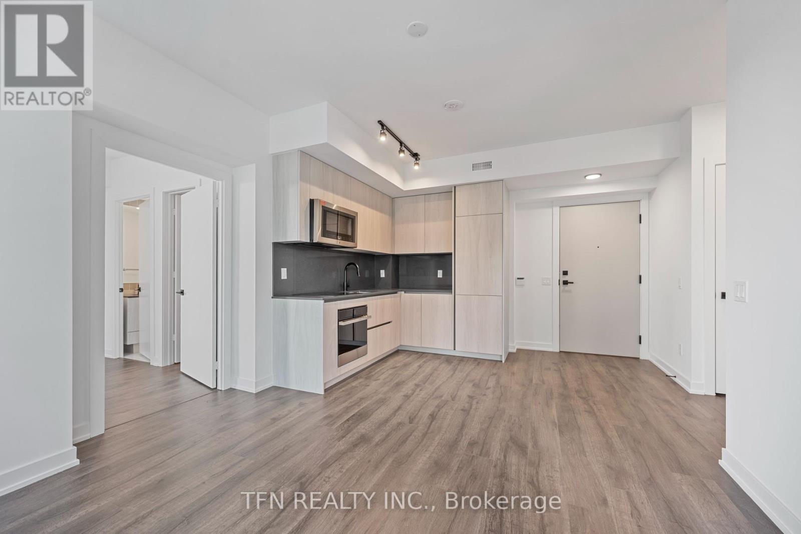4404 - 327 King Street W, Toronto, Ontario  M5V 0W7 - Photo 3 - C12427911