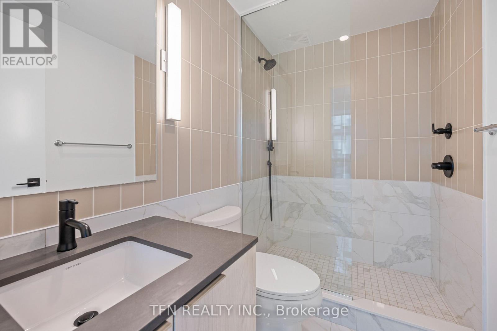 4404 - 327 King Street W, Toronto, Ontario  M5V 0W7 - Photo 8 - C12427911