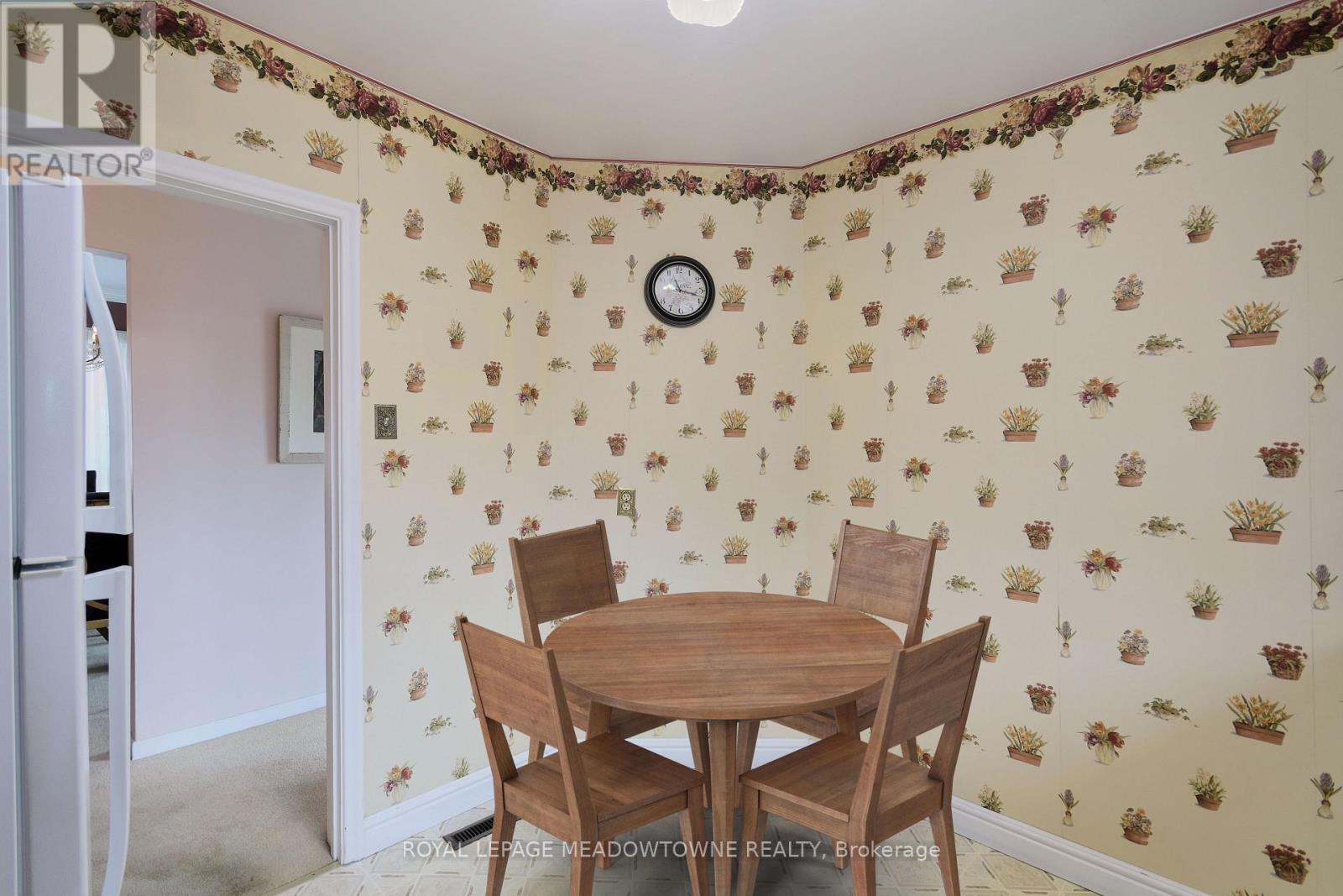 36 Hewson Crescent, Halton Hills, Ontario  L7G 2N9 - Photo 12 - W12427898