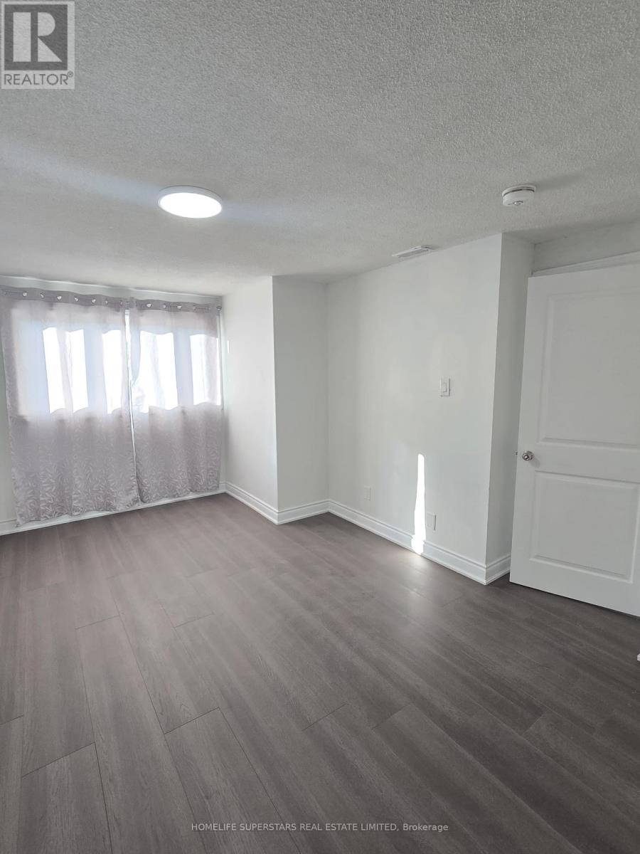 17 Heatherside Court, Brampton, Ontario  L6S 1N9 - Photo 13 - W12427916