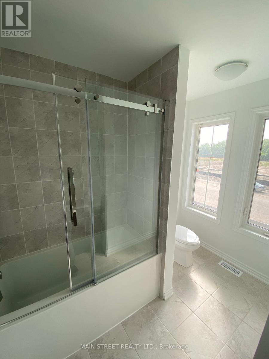 785 Whitlock Avenue, Milton, Ontario  L9E 1S5 - Photo 12 - W12427918