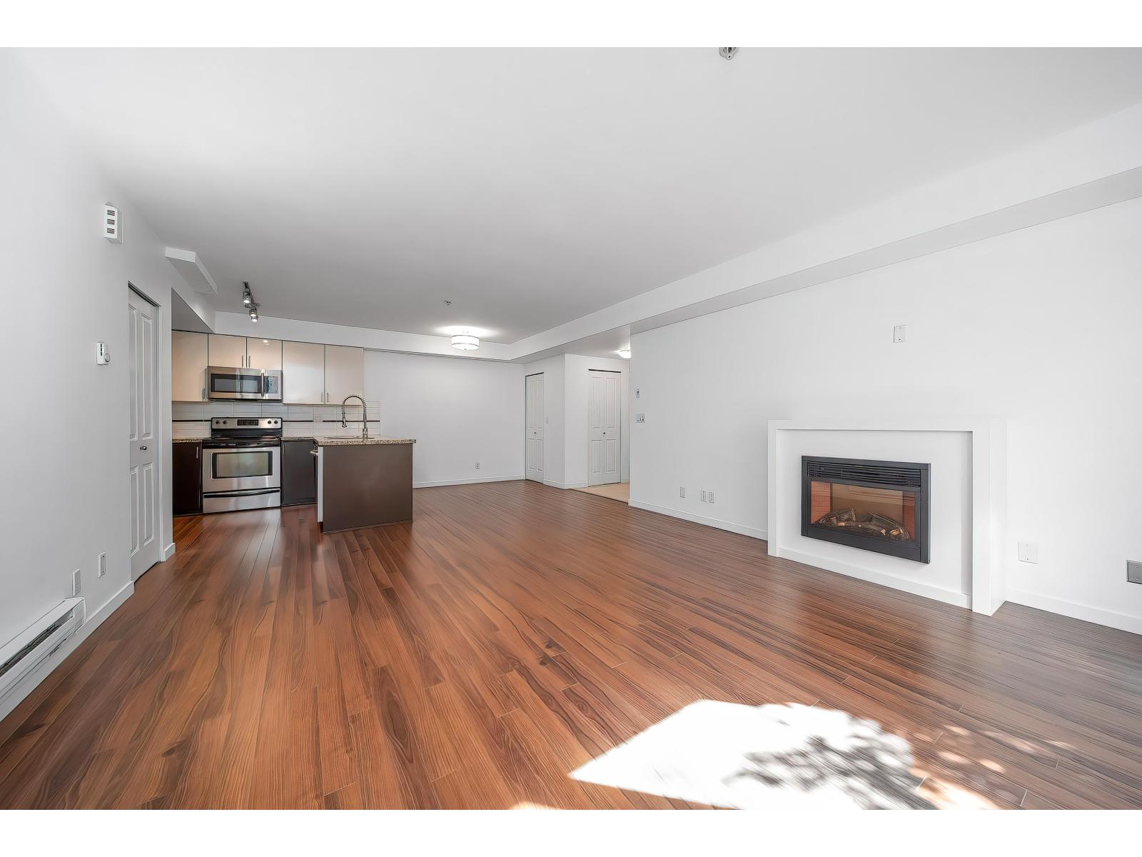 58 13239 Old Yale Road, Surrey, British Columbia  V3T 3C5 - Photo 3 - R3041560