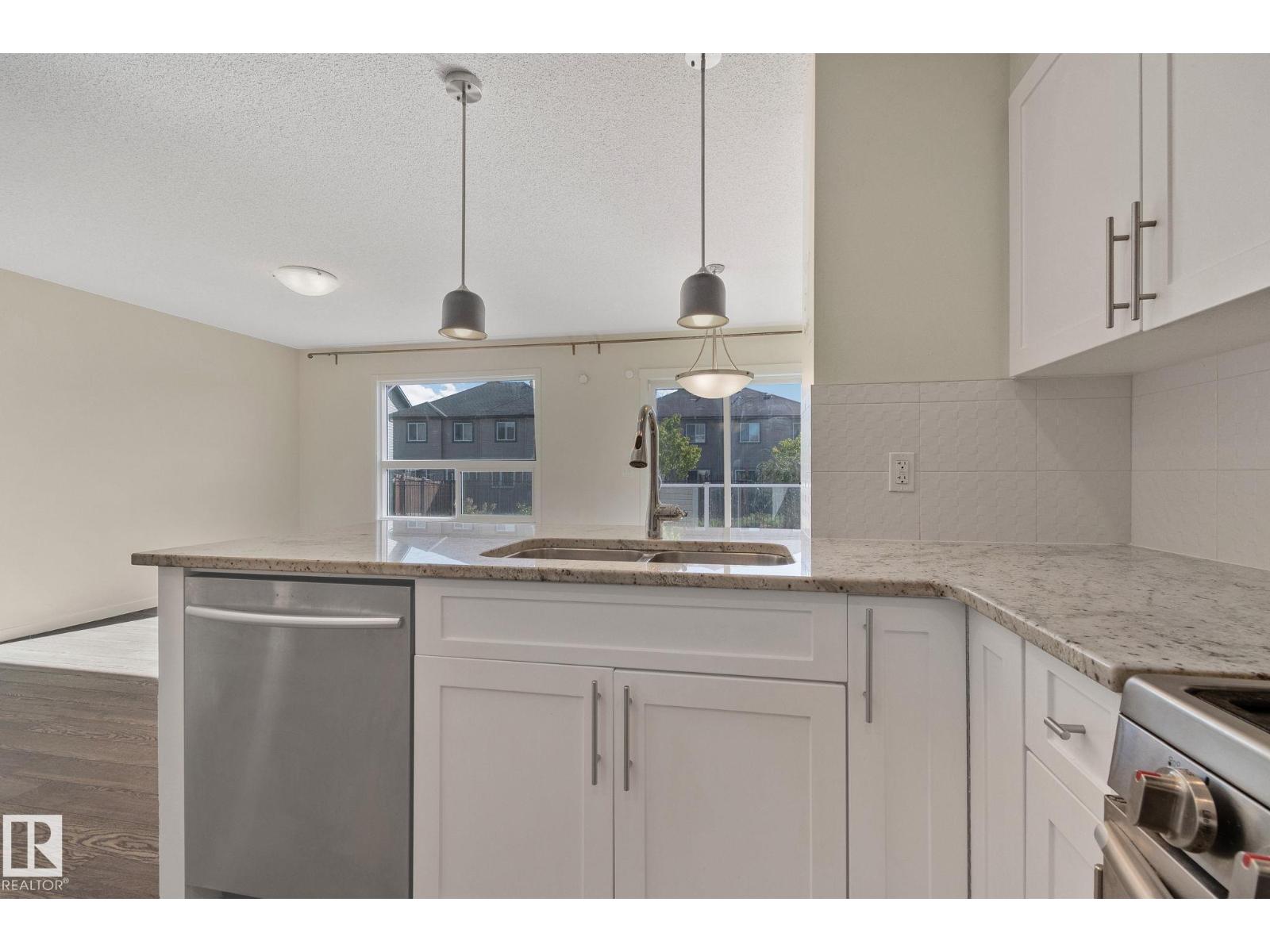 17629 7a Av Sw, Edmonton, Alberta  T6W 2W1 - Photo 7 - E4459594