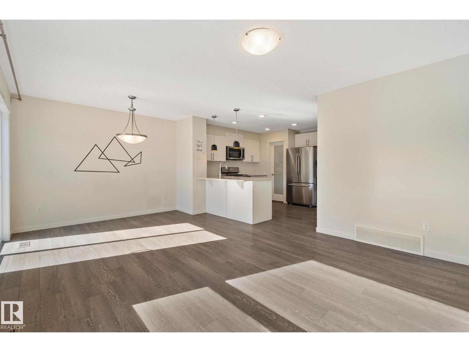 17629 7a Av Sw, Edmonton, Alberta  T6W 2W1 - Photo 8 - E4459594