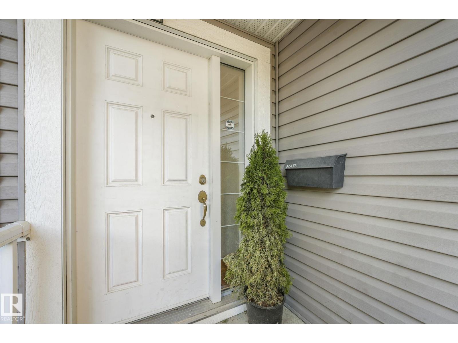 209 Silverstone Cr, Stony Plain, Alberta  T7Z 0E8 - Photo 4 - E4459595