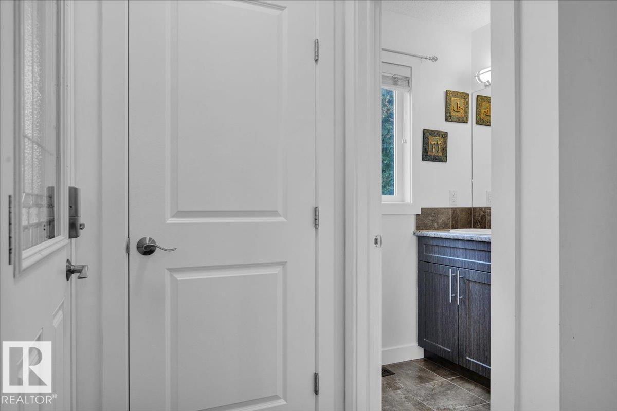 1380 Starling Dr Nw, Edmonton, Alberta  T5S 0G8 - Photo 9 - E4459597