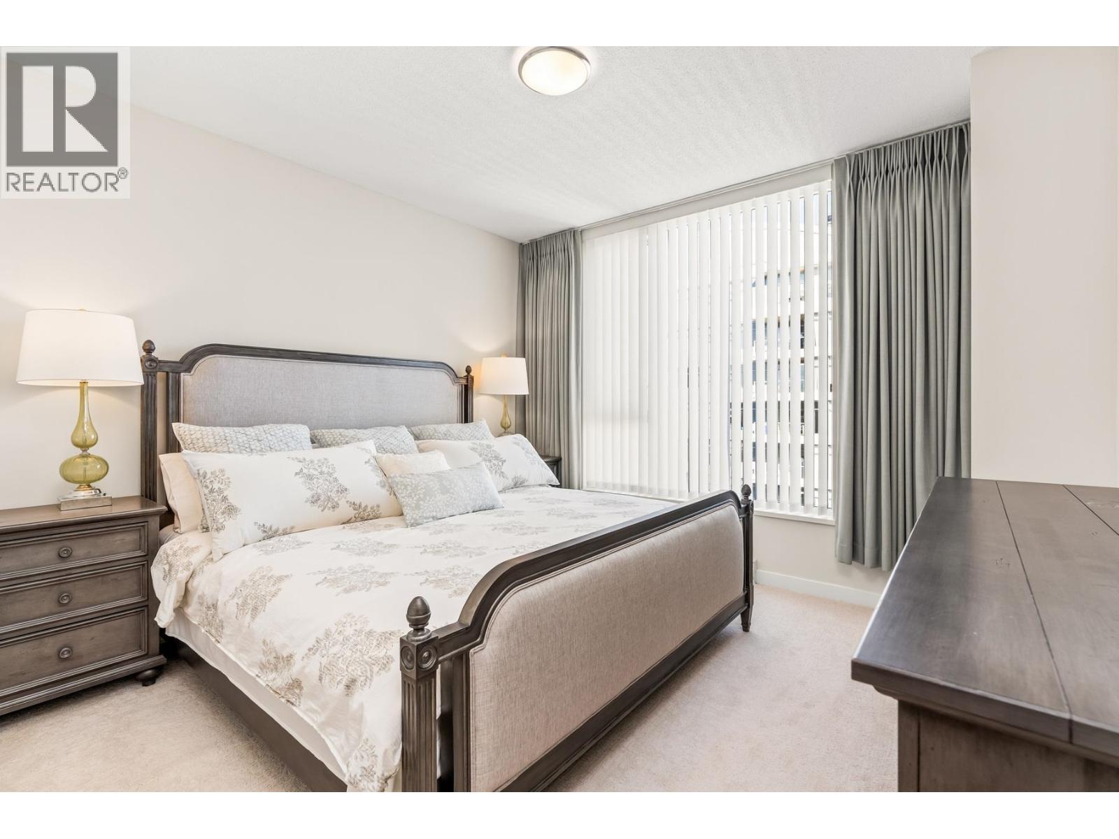 2401 3100 Windsor Gate, Coquitlam, British Columbia  V3B 0P3 - Photo 11 - R3052440