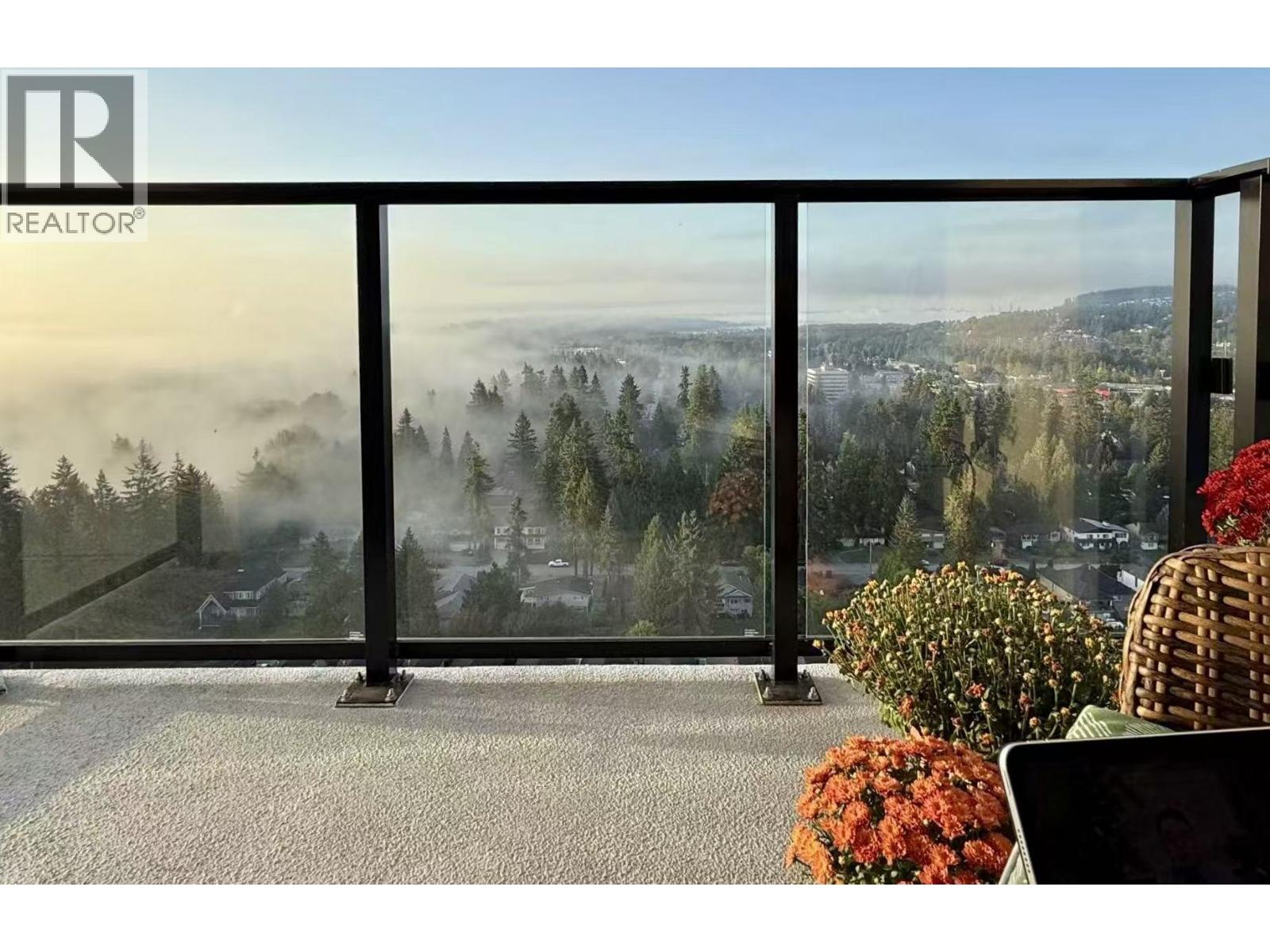 2401 3100 Windsor Gate, Coquitlam, British Columbia  V3B 0P3 - Photo 8 - R3052440