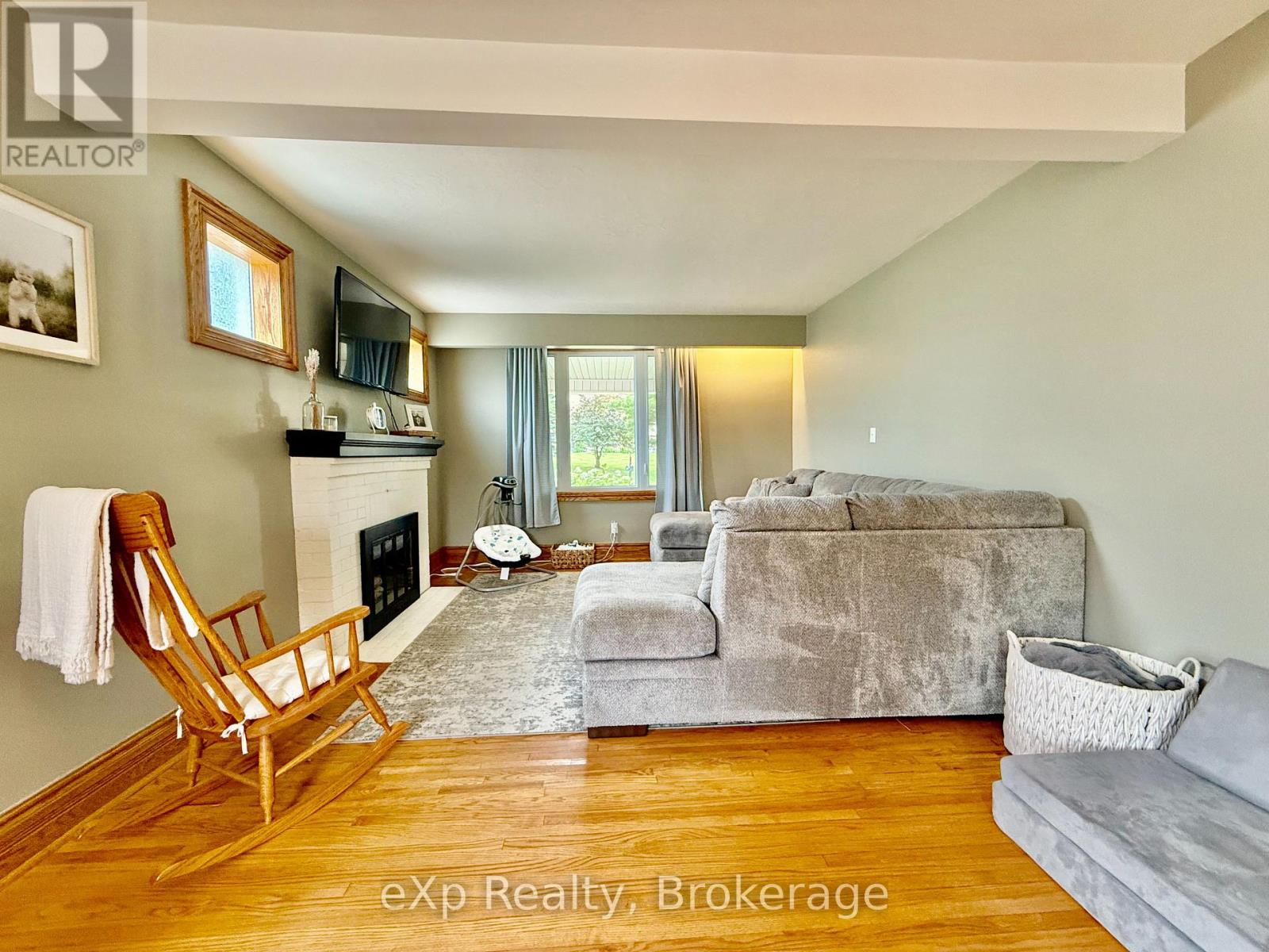 99 6 Concession, Brockton, Ontario  N0G 1K0 - Photo 11 - X12427964