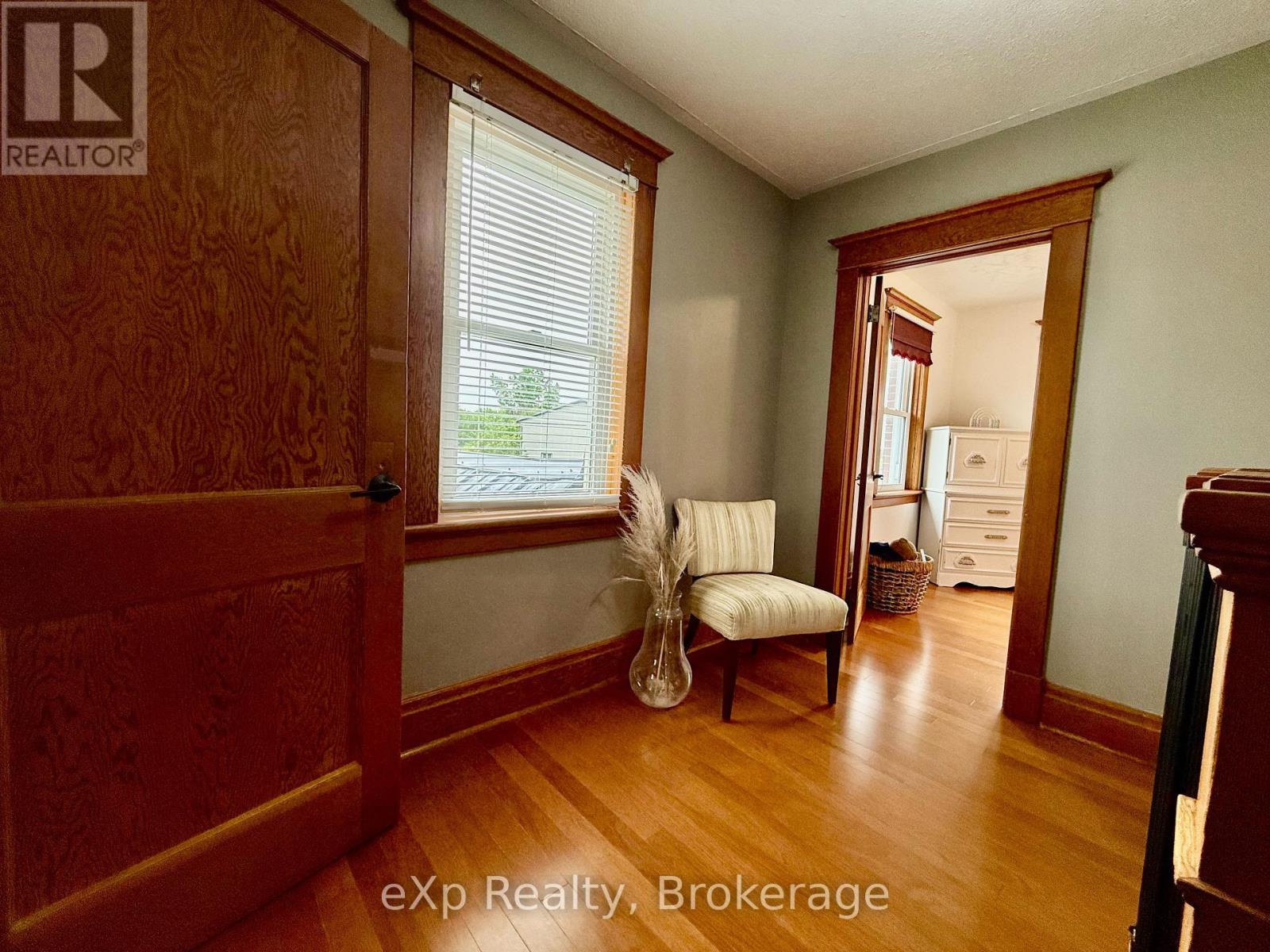 99 6 Concession, Brockton, Ontario  N0G 1K0 - Photo 12 - X12427964