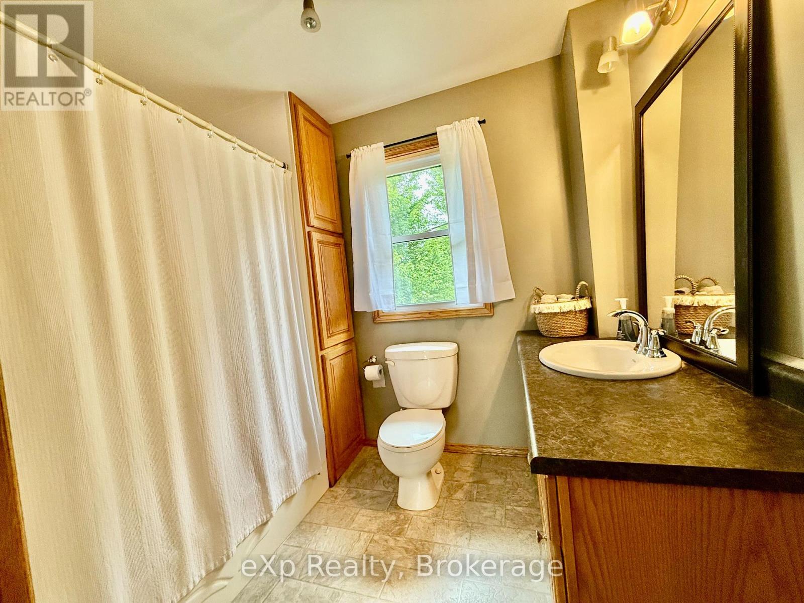 99 6 Concession, Brockton, Ontario  N0G 1K0 - Photo 13 - X12427964