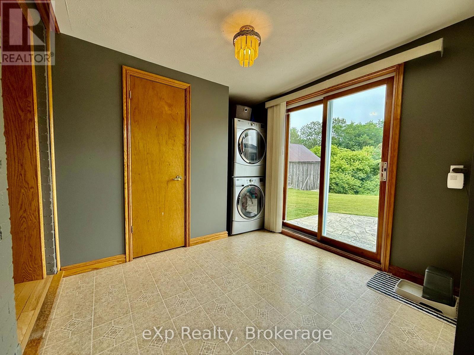99 6 Concession, Brockton, Ontario  N0G 1K0 - Photo 6 - X12427964